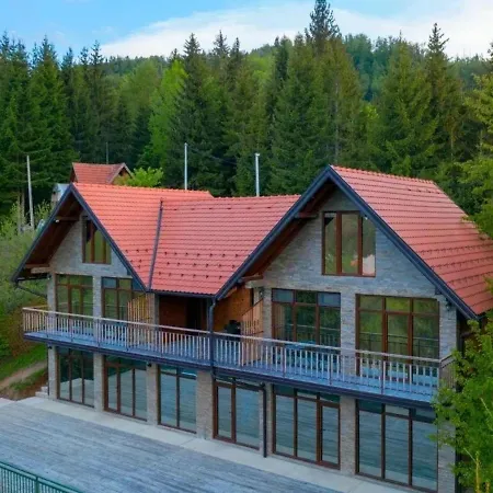 Tara Organic Country house *